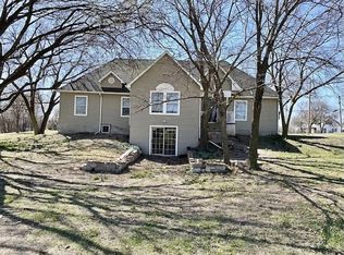 219 N Washington St, Smith Center, KS 66967