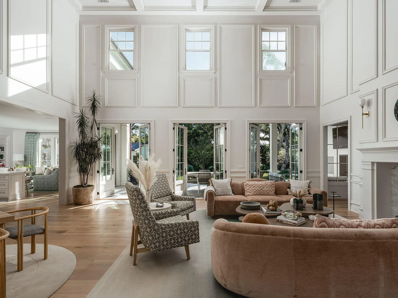 5 bed, 6.5 bath, 4997 sqft, $75,000 — Photo 4