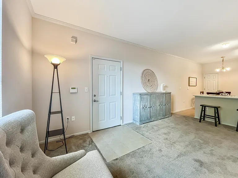 Camden Grove Apartments — Photo 20