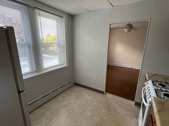 3rd image of 8000 Germantown Ave APT 3R