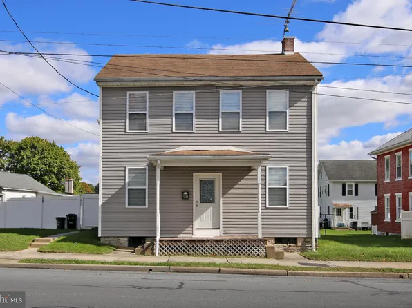 20 S Locust St, Myerstown, PA 17067