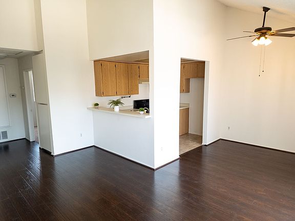 4th image of 801 Paularino Ave #D202