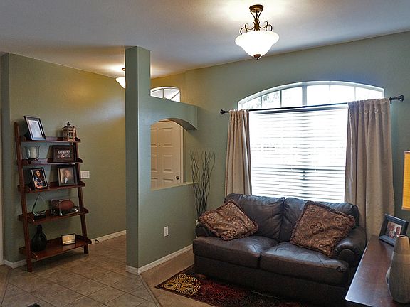 2nd image of 3314 Nohlcrest Pl