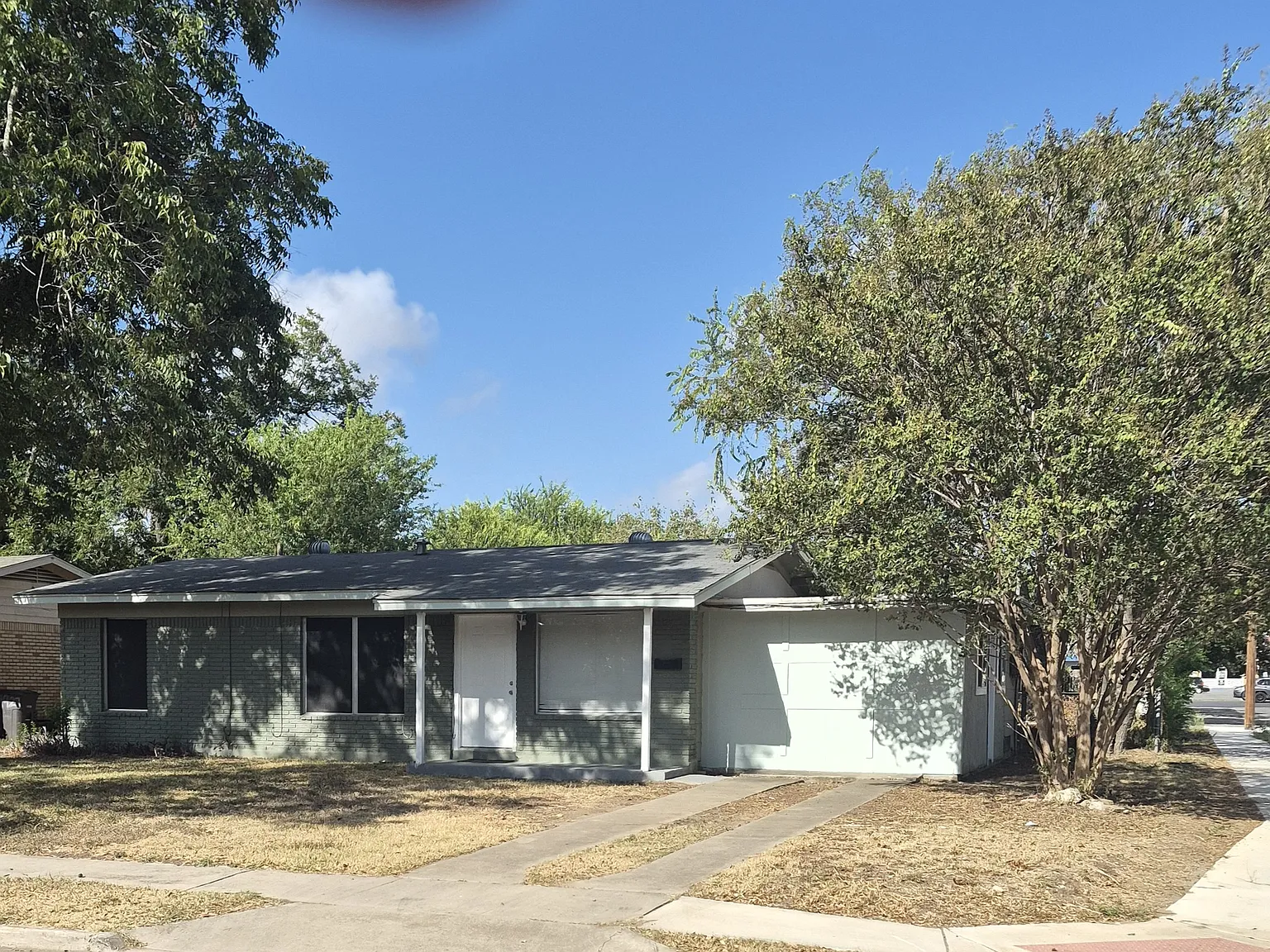 4 bed, 1640 sqft, $1,750 — Photo 3