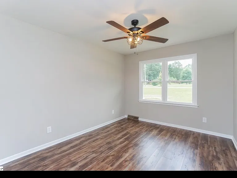 103 Newman Dr — Photo 17