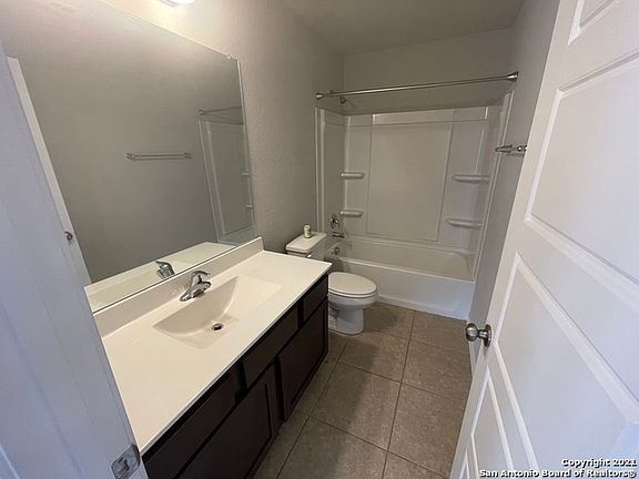 4th image of 3503 Rosita Way