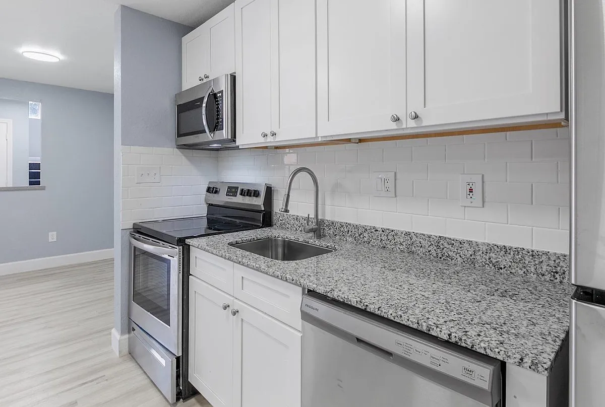 The Artisan Townhomes - The Artisan