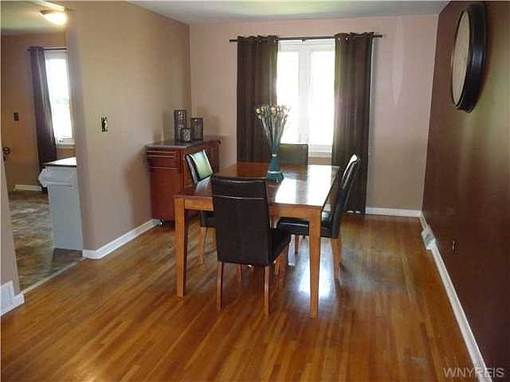 5th image of 69 Lucy Ln
