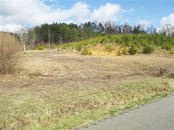 2nd image of 1111 779 Hwy