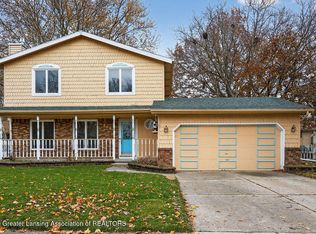 209 Peachtree Pl, Mason, MI 48854