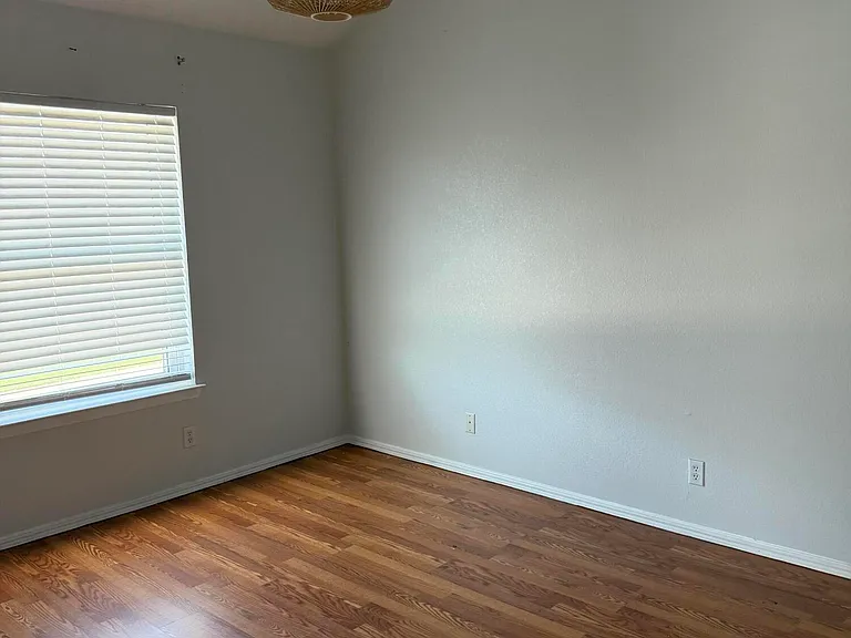 7453 Plaza Taurina Dr — Photo 10