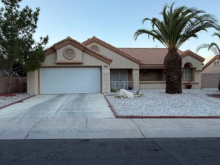9528 Yucca Blossom Dr — Photo 2
