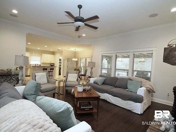 5th image of 30232 Persimmon Dr