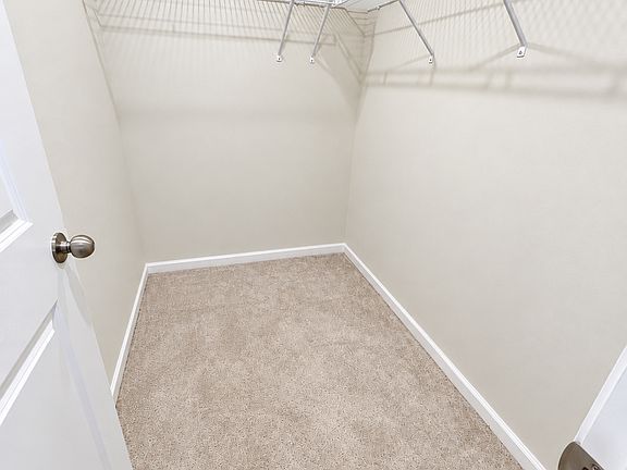 5th image of 1221 B Champions Rest Rd