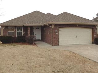 505 Cottage Pl, Republic, MO 65738