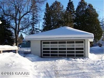4th image of 518 6th Ave E