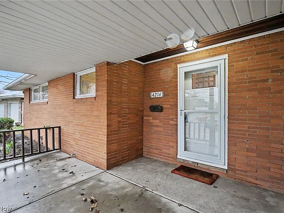 3rd image of 4214 Ashwood St NW
