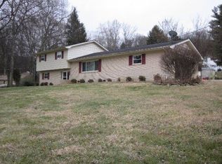 10408 Grovedale Dr, Knoxville, TN 37922