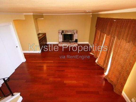 5th image of 1345 Corcoran Ave