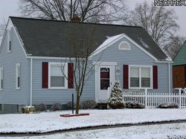 308 Coitsville Rd, Campbell, OH 44405