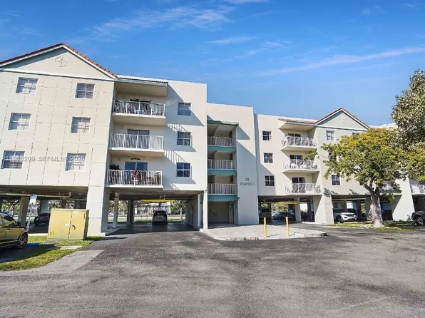 8260 SW 210th St APT 302, Cutler Bay, FL 33189