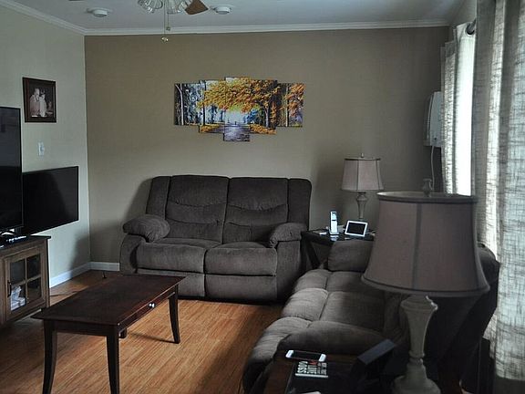 2nd image of 23 Albert St