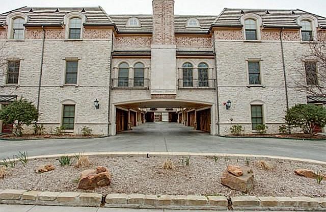 1st image of 3415 Lovers Ln Building 0
