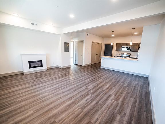 5th image of 2550 & 2570 S Ave W #112