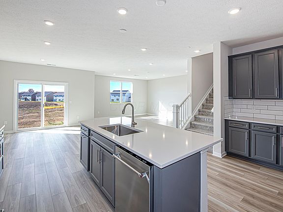 4th image of 1447 Crest Dr Lot 2603
