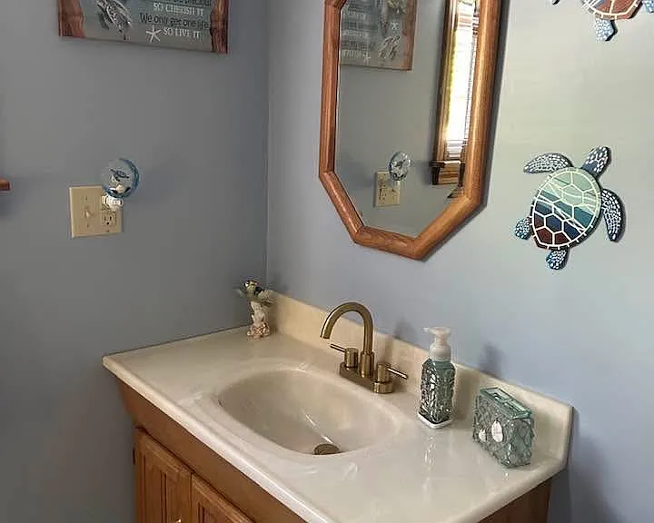 Arrowhead Ln — Photo 1