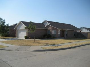 1153 Cottonwood Dr, Crowley, TX 76036
