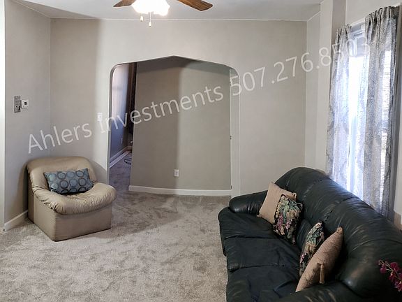 5th image of 26 1/2 N Broadway St #4