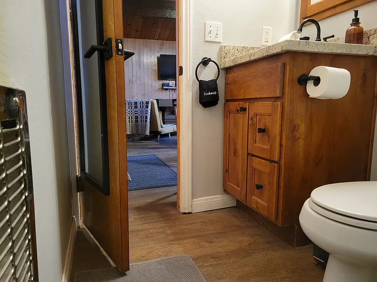 652 Villa Grove Ave — Photo 8