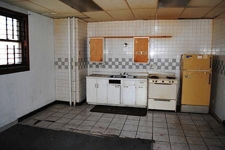 5th image of 1836 W Becher St #1838