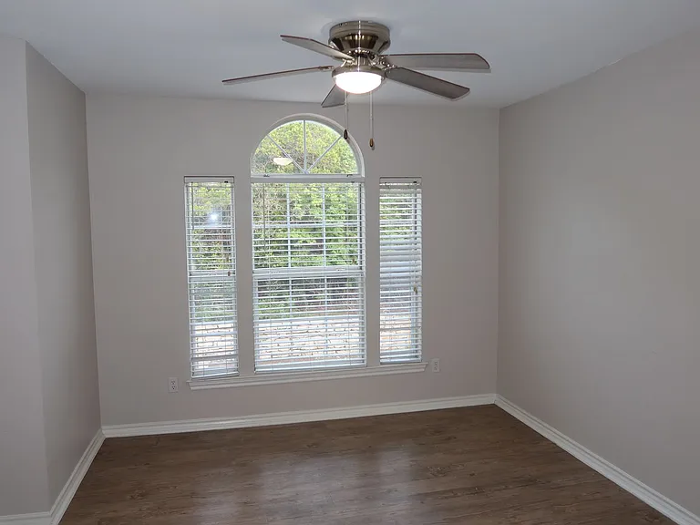 6804 N Capital Of Texas Hwy #825 — Photo 18