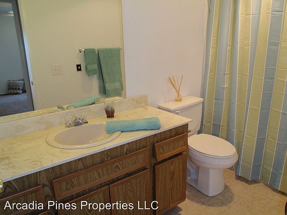 5th image of 1068 N Broadway APT 108