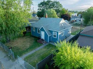 409 S 9th St, Sunnyside, WA 98944