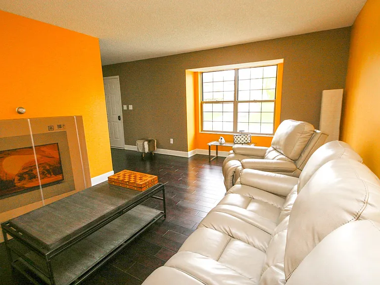 1310 Abbeyhill Dr — Photo 13