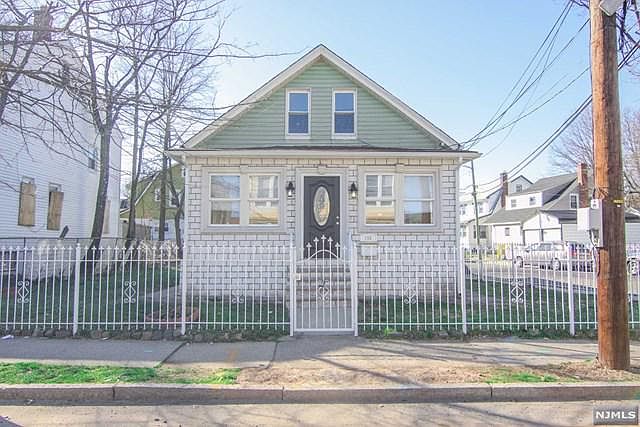1st image of 195-197 W End Ave