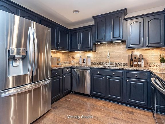 5th image of 5400 Park Ave APT 208
