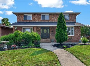 1154 Heritage Dr, Lasalle, ON N9H2C2