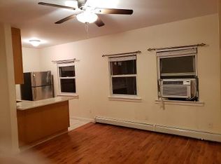 3087 23rd St #2, Astoria, NY 11102