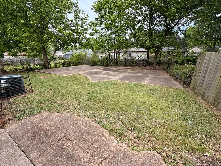 4850 Applestone St — Photo 3