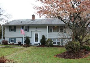17 Raymond Dr, Meriden, CT 06451