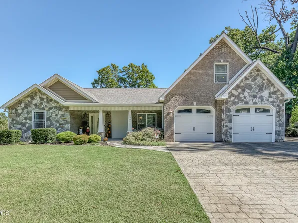 1302 Iris Ave, Johnson City, TN 37601
