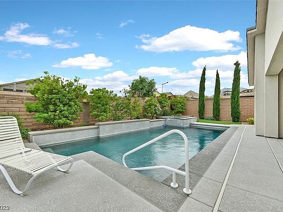 2nd image of 10881 Eastern Redbud Ct