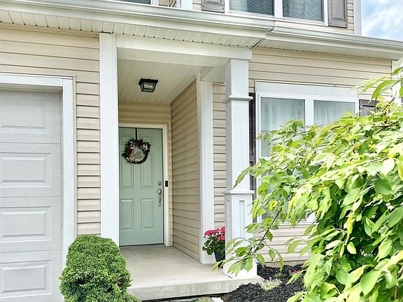 3rd image of 292 Hennepin Dr