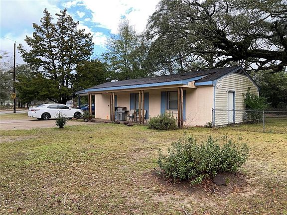 2nd image of 500 Narbona Rd