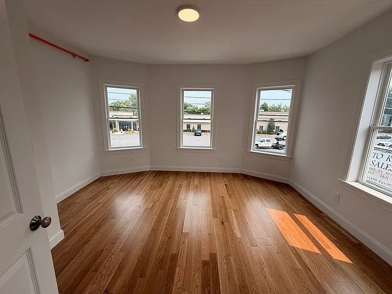 33 Pleasant St #1 — Photo 7