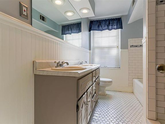 5th image of 7545 Wellington Way APT 2A